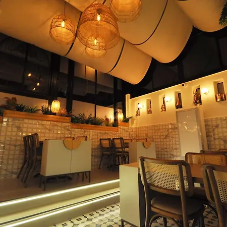 Microyal Hotel 2*